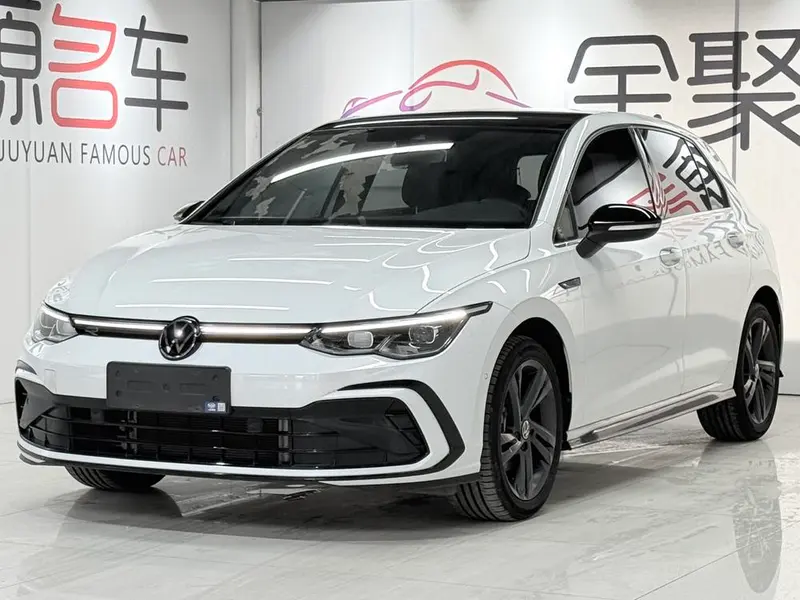 Volkswagen Golf, 2023