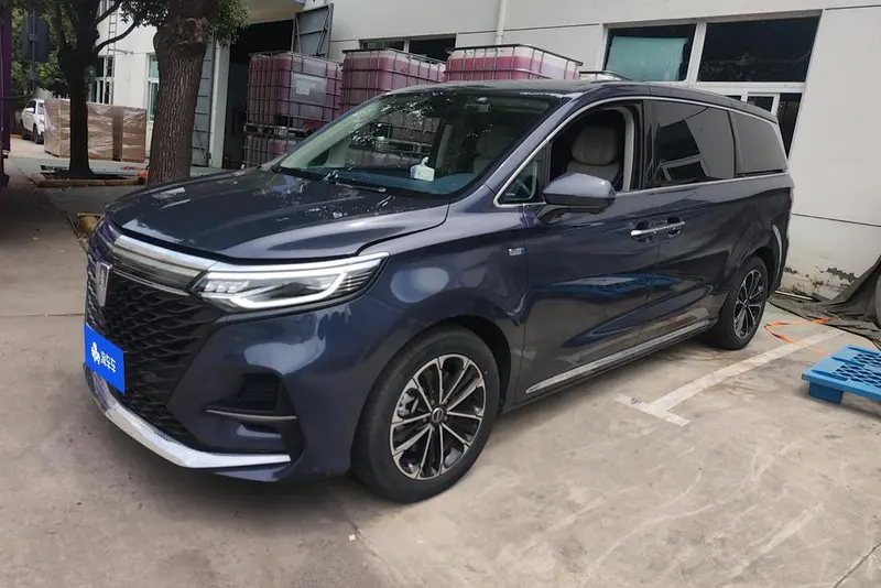 Roewe iMAX8, 2022
