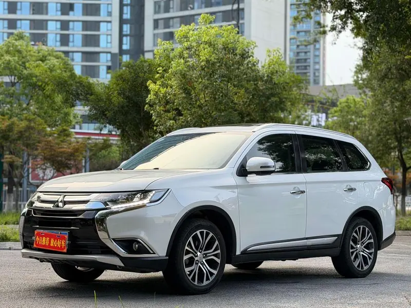 Mitsubishi Outlander, 2018