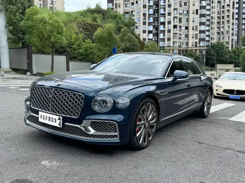 Bentley Flying Spur, 2021