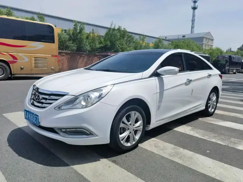 Hyundai Sonata, 2012