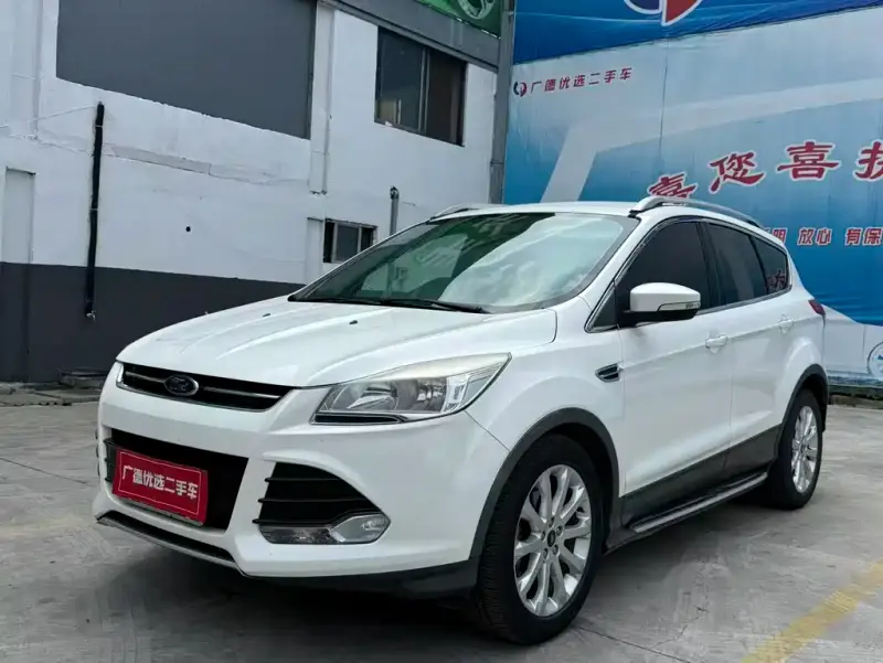 Ford Kuga, 2016