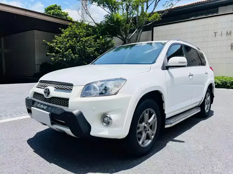 Toyota RAV4, 2013