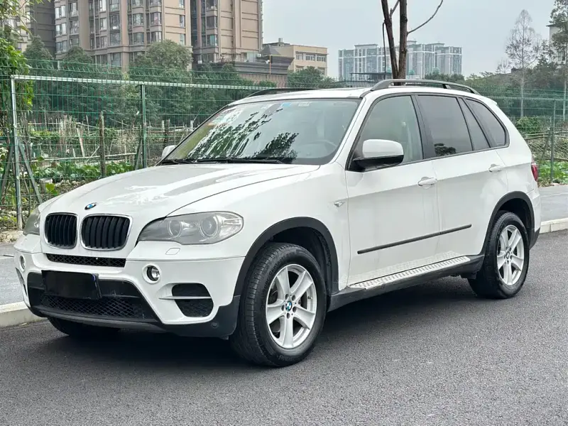 BMW X5 (Import), 2011