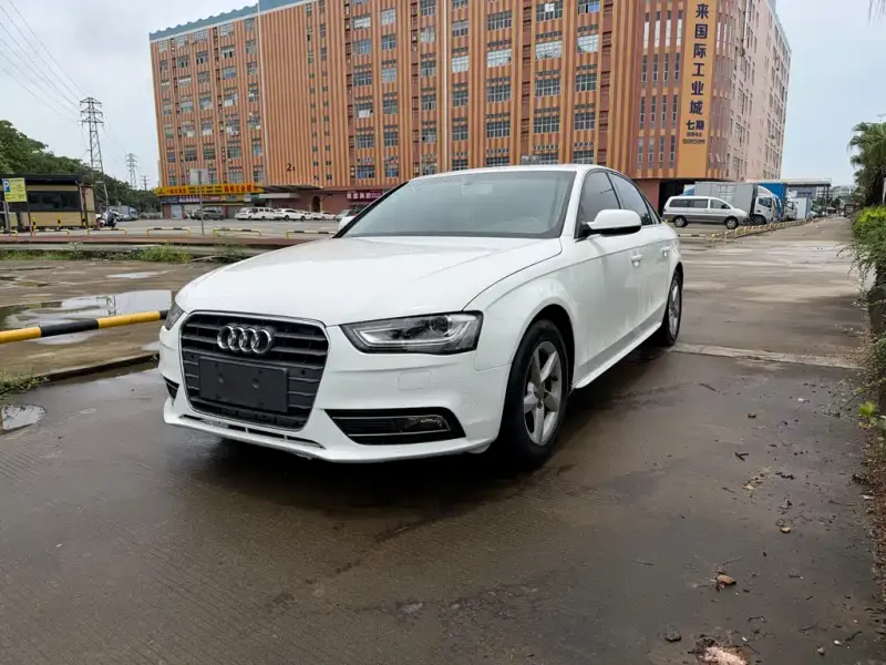 Audi A4L, 2015
