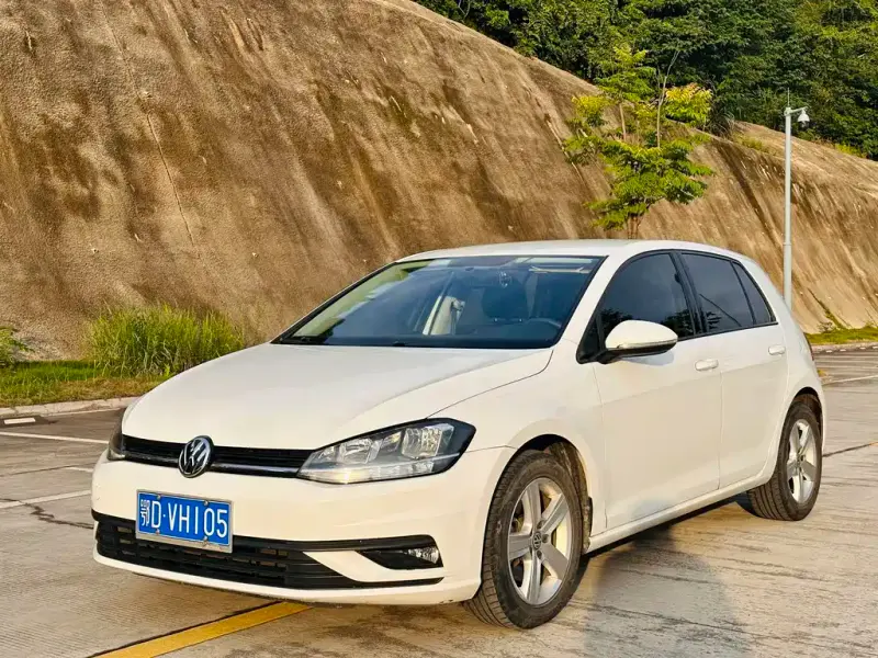 Volkswagen Golf, 2020