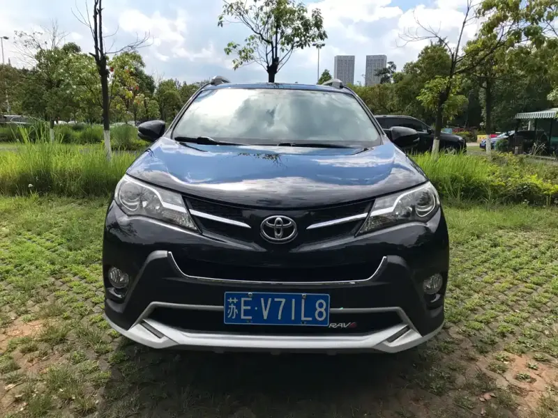 Toyota RAV4, 2015