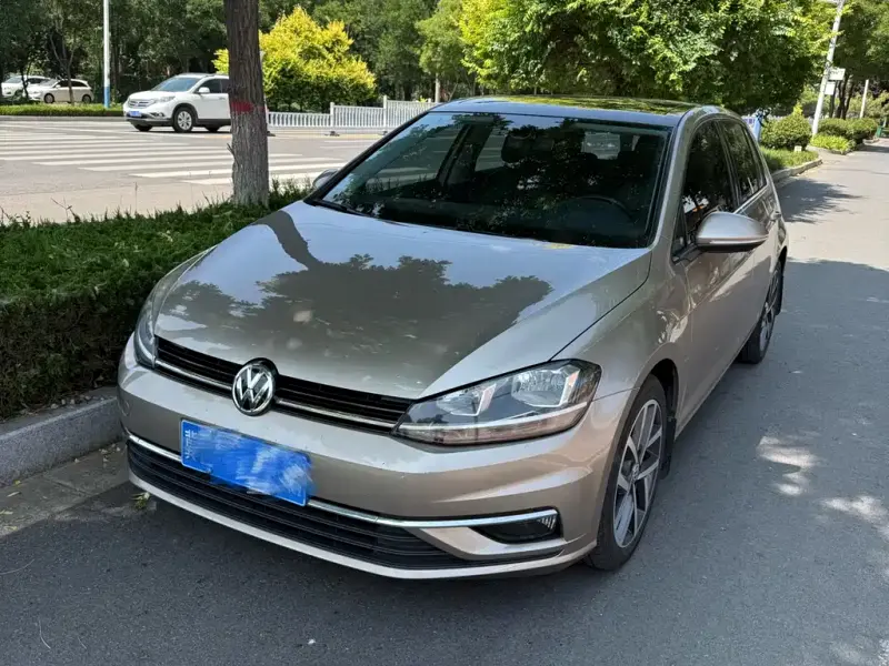 Volkswagen Golf, 2020