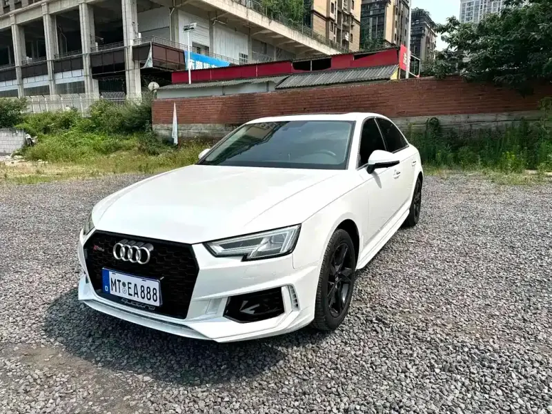 Audi A4L, 2018