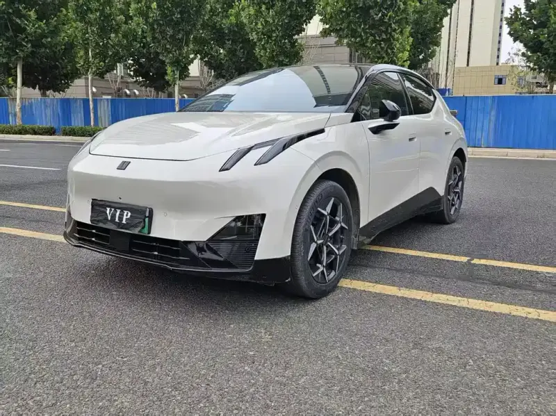 Lynk & Co Z20, 2025