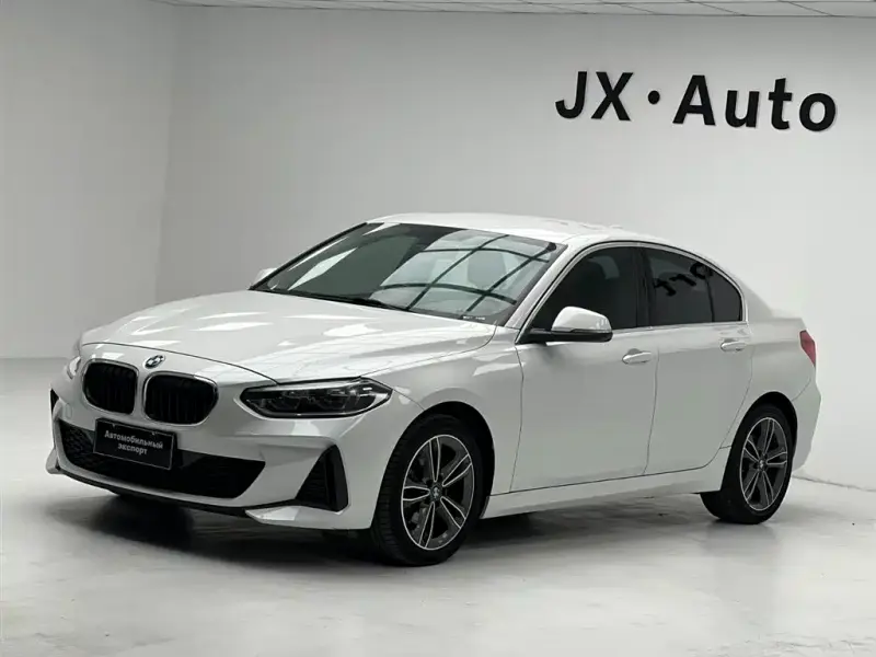 BMW 1 Series, 2021