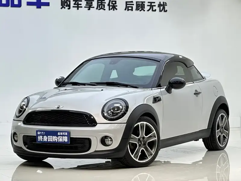 MINI Coupe, 2012