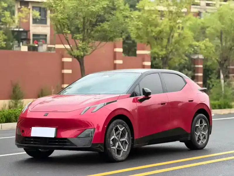 Lynk & Co Z20, 2025