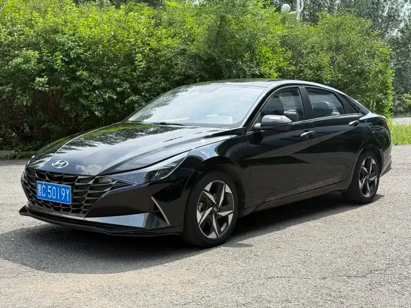 Hyundai Elantra, 2023