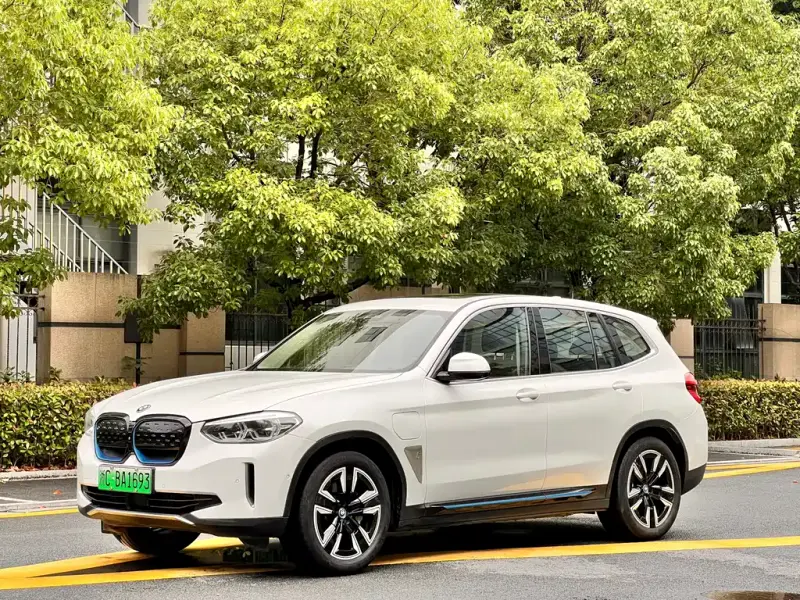 BMW iX3, 2021