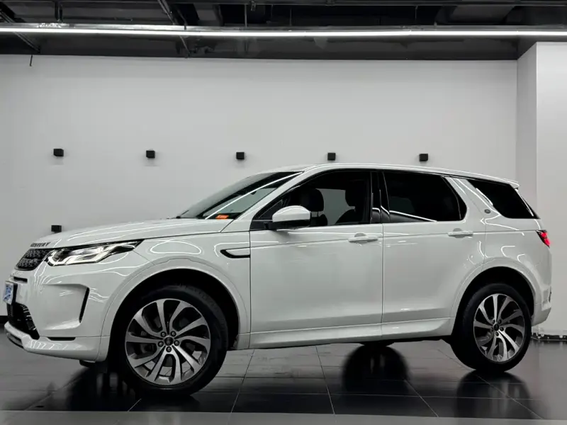 Land Rover Discovery Sport, 2023