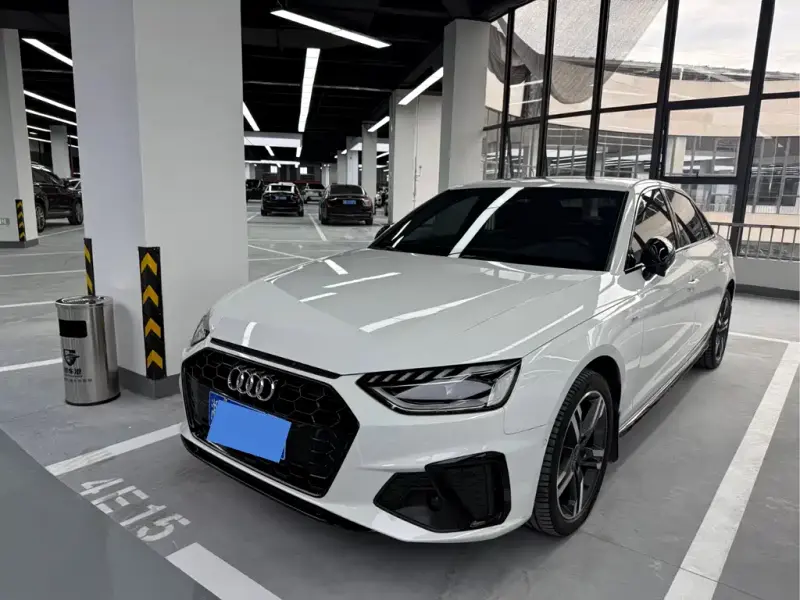 Audi A4L, 2022