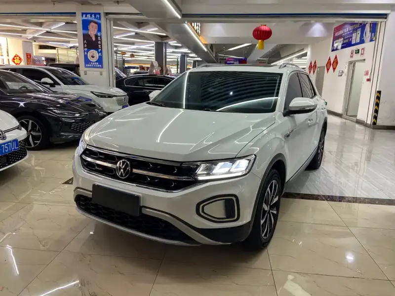 Volkswagen T-Roc, 2023