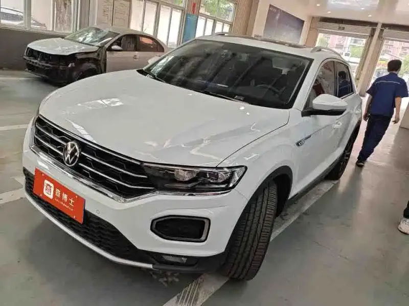 Volkswagen T-Roc, 2022