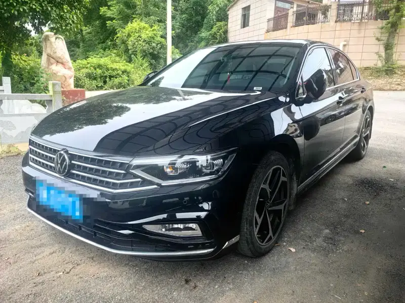 Volkswagen Magotan, 2025
