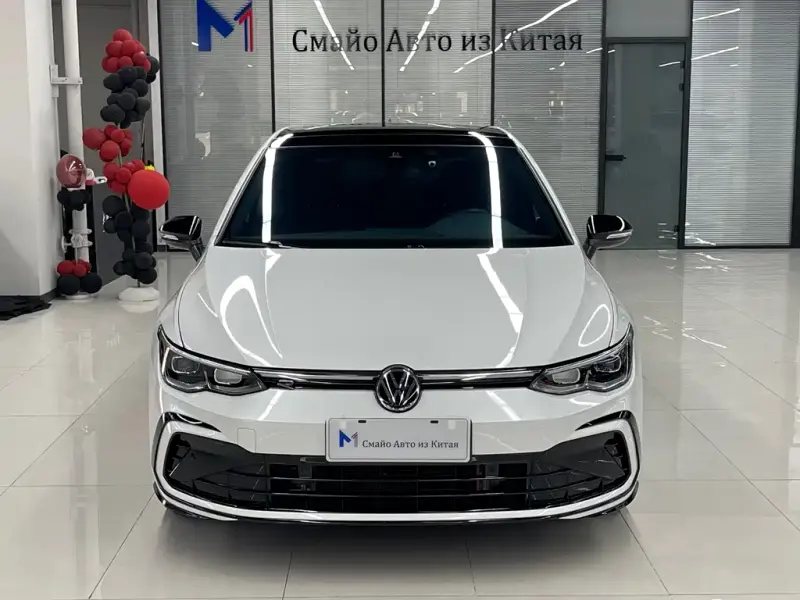 Volkswagen Golf, 2022