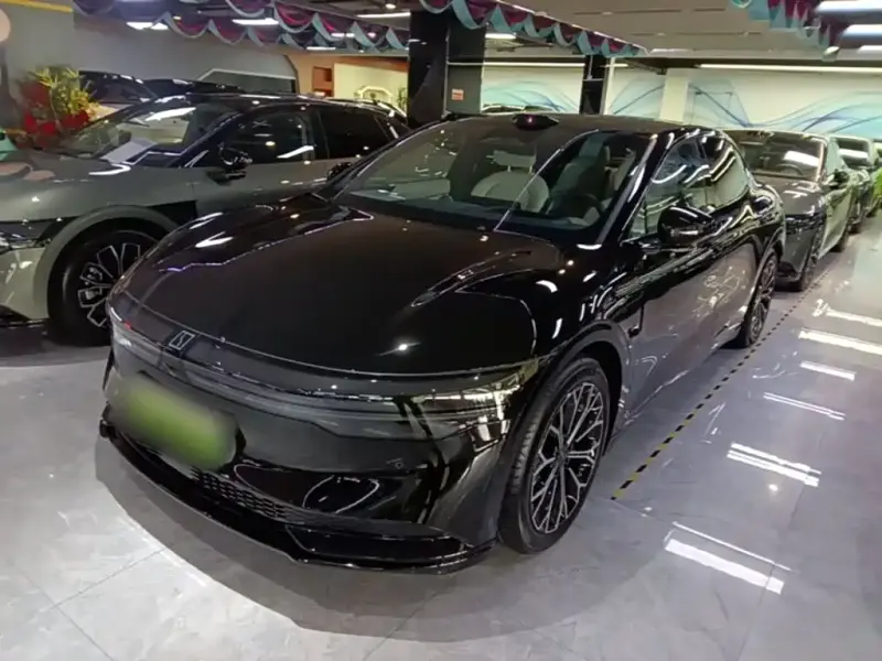 Zeekr 007, 2024