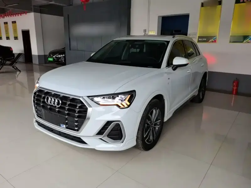 Audi Q3, 2022