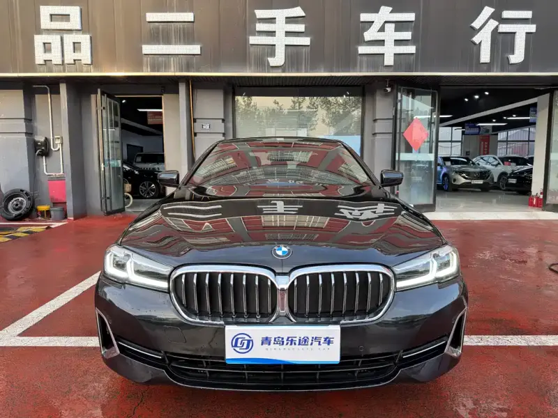 BMW 5 Series, 2022