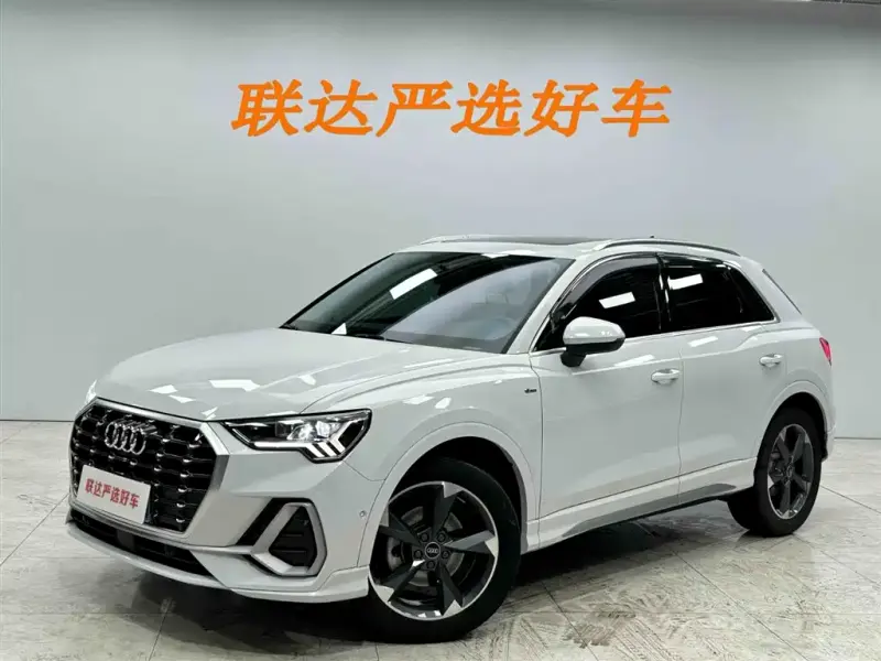 Audi Q3, 2022