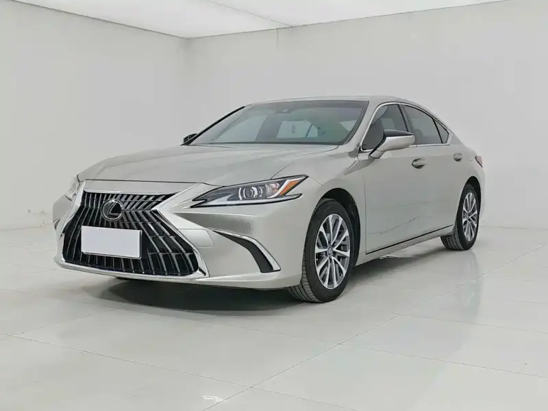 Lexus ES, 2024