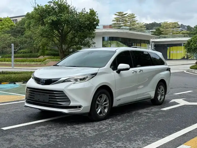 Toyota Sienna, 2022