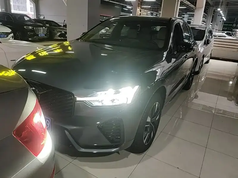Volvo XC60, 2025