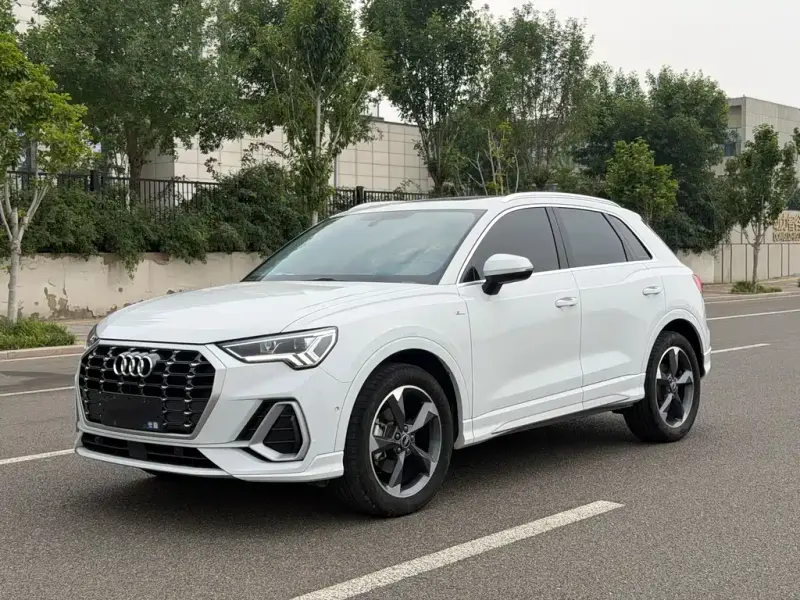 Audi Q3, 2023