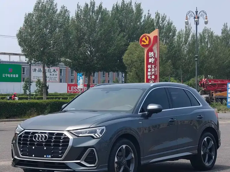 Audi Q3, 2022