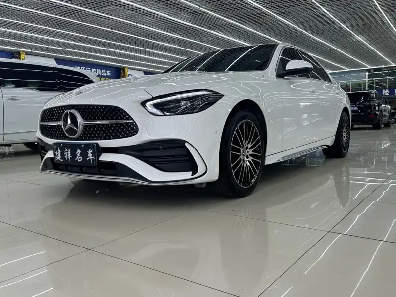 Mercedes-Benz C-Class, 2024
