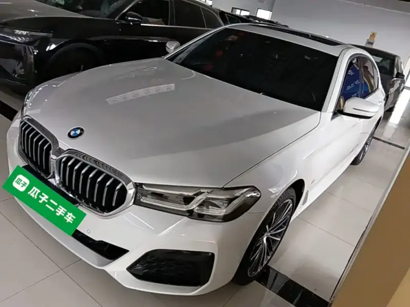 BMW 5 Series, 2022
