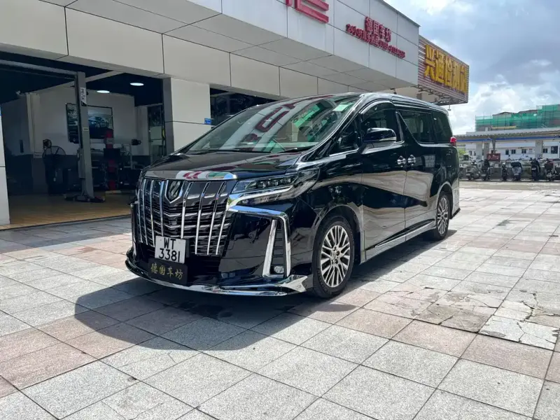 Toyota Alphard, 2015