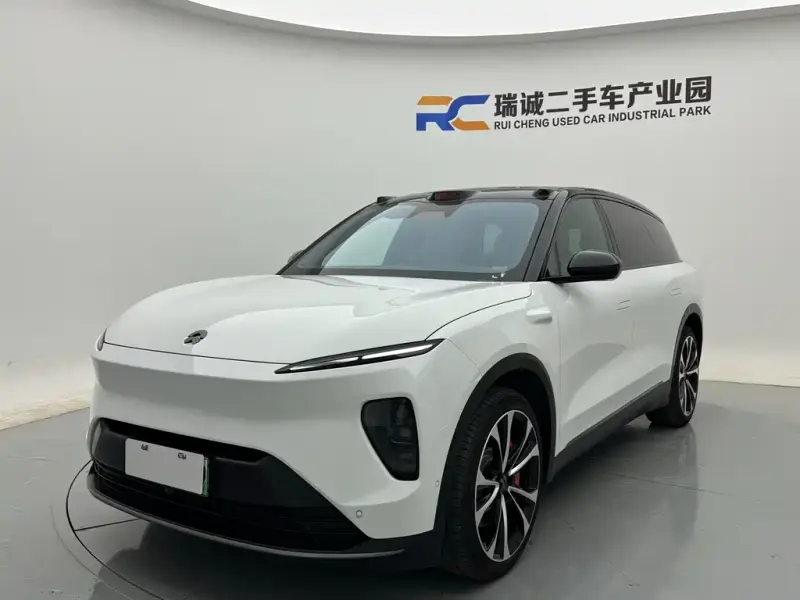 NIO ES8, 2023