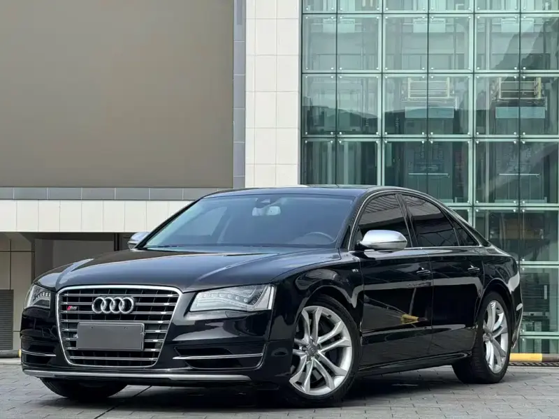 Audi S8, 2014