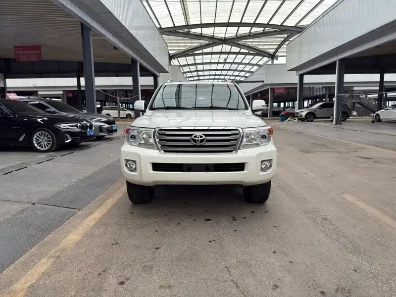 Toyota Land Cruiser, 2015