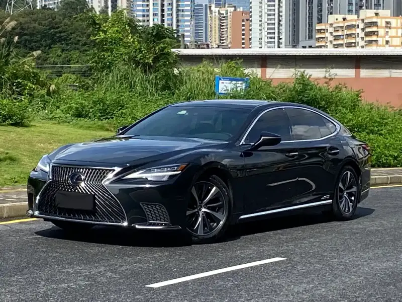 Lexus LS, 2023