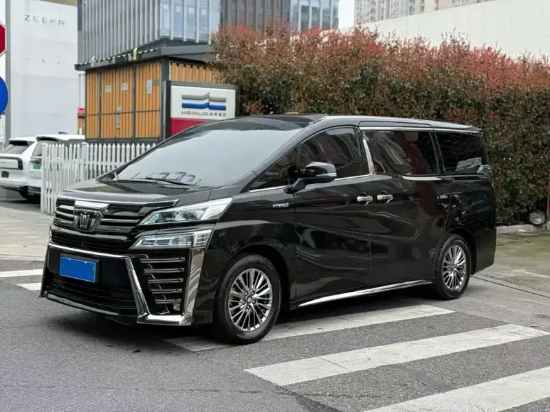 Toyota Vellfire, 2022