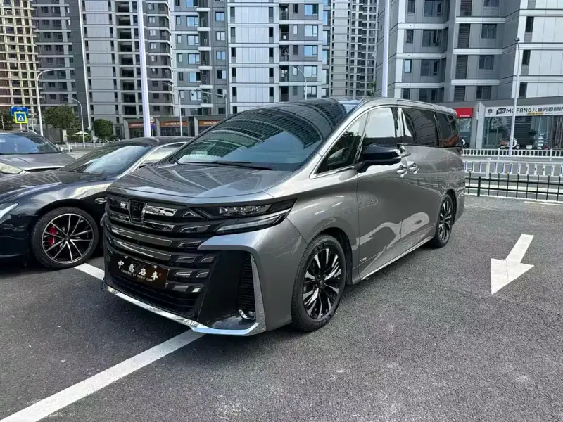 Toyota Vellfire, 2024