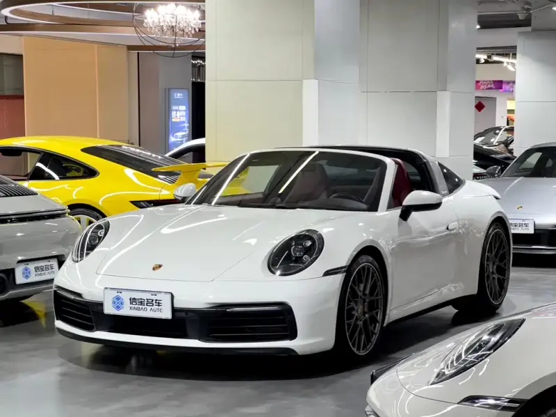 Porsche 911, 2024