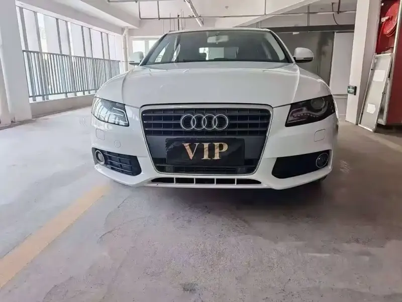 Audi A4L, 2012