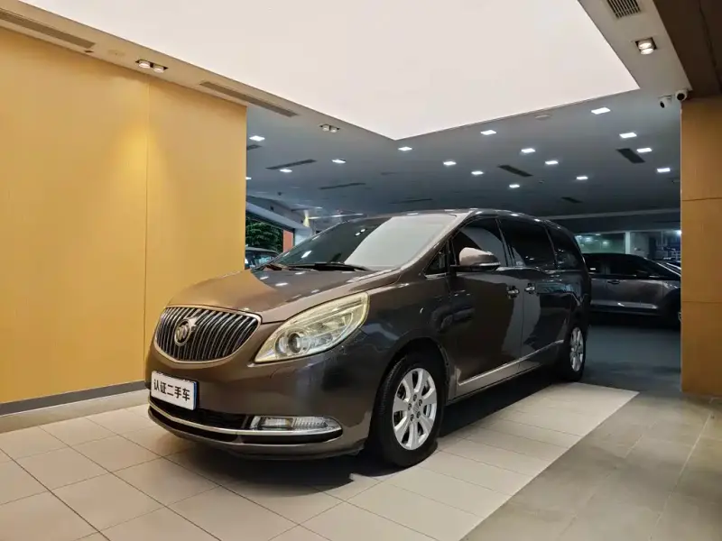Buick GL8, 2015