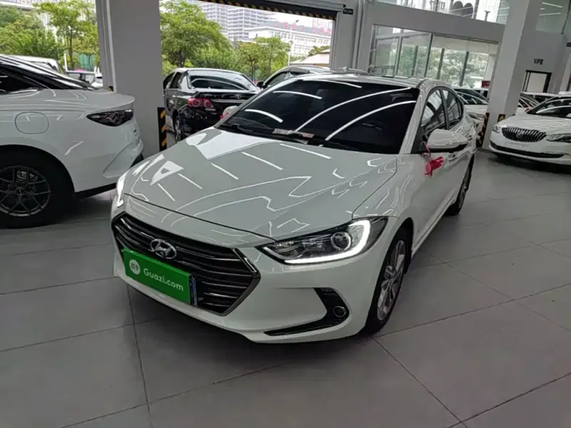 Hyundai Elantra, 2019