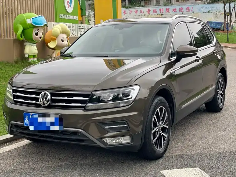 Volkswagen Tiguan L, 2018