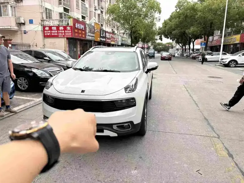 Lynk & Co 01, 2019