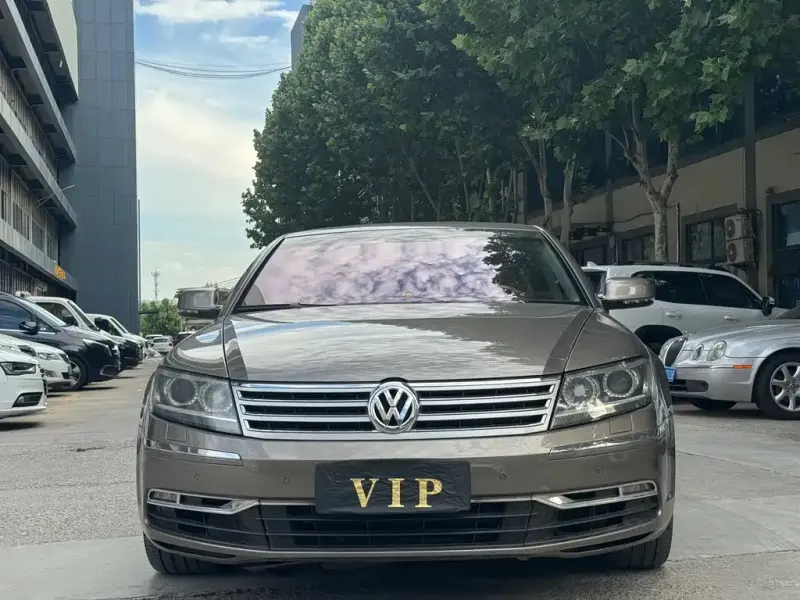 Volkswagen Phaeton, 2011